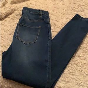 Refuge jeans size 8